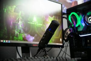 How to Start Streaming with a Gaming Community Behind You